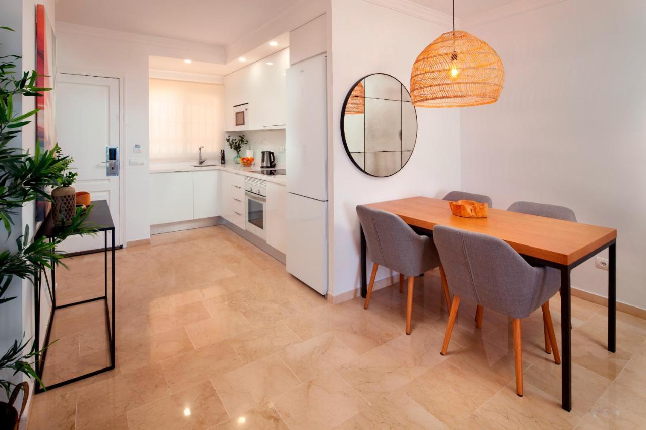 Mijas Costa Dolphin Views By Alfresco Stays El Faro Bagian luar foto